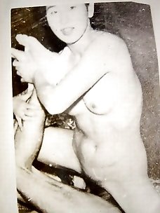 Asian GFs having sloppy slit